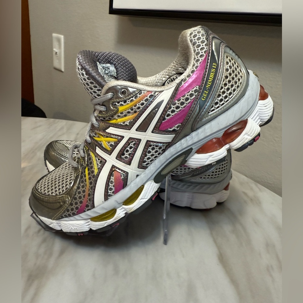 ASICS Silver Bullet Running Athletic Shoes Pink Yellow size 8.5